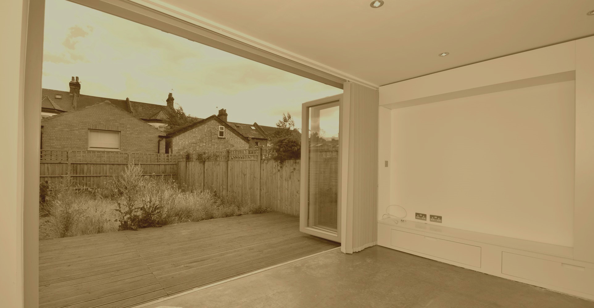Slider, Glaziers in Carshalton, Carshalton Beeches, SM5